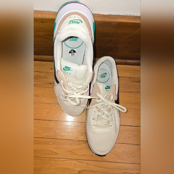 AirMax - Picture 2 of 6